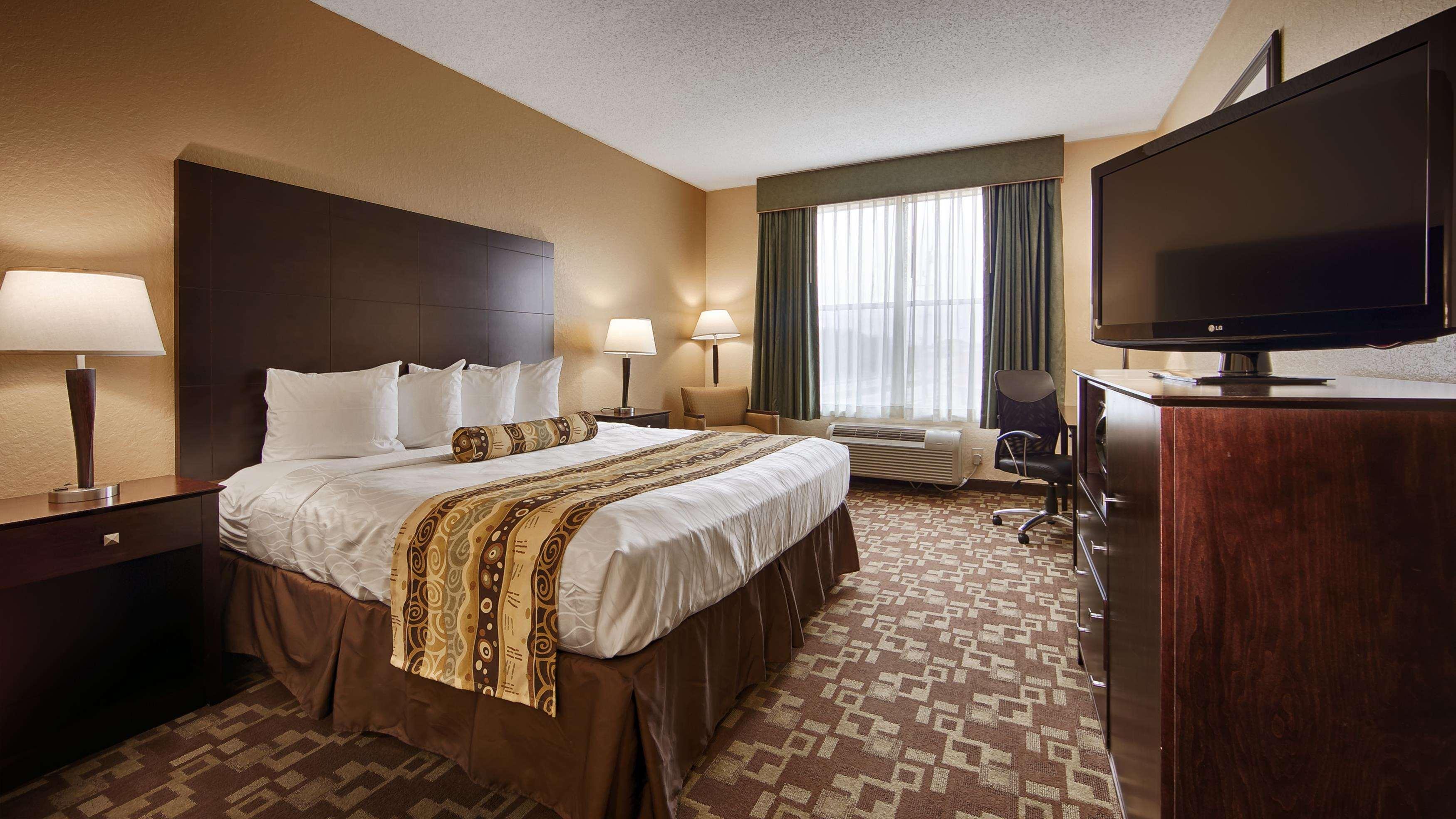Best Western Plus Hobby Airport Inn And Suites Houston Exterior photo