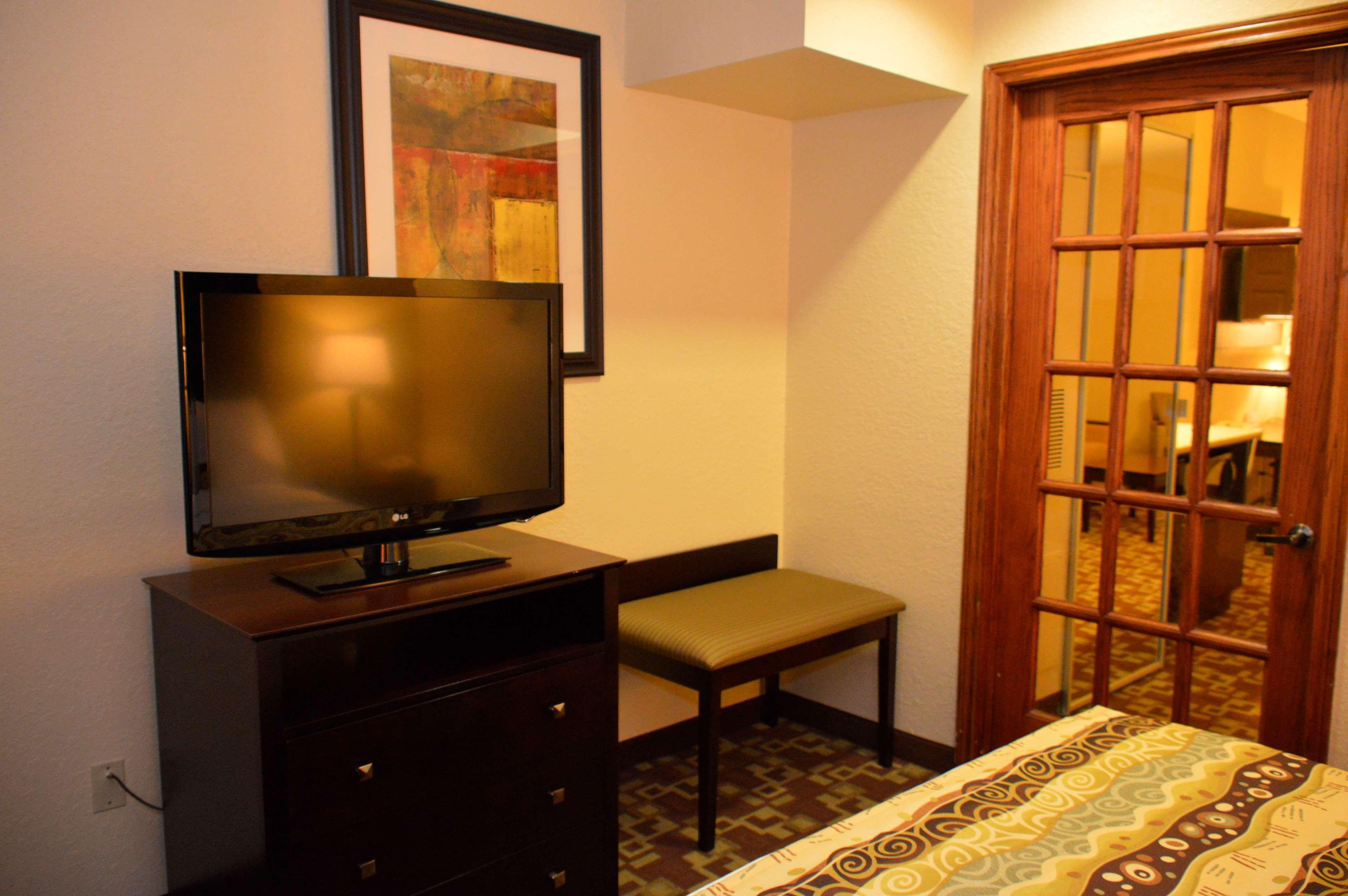 Best Western Plus Hobby Airport Inn And Suites Houston Exterior photo
