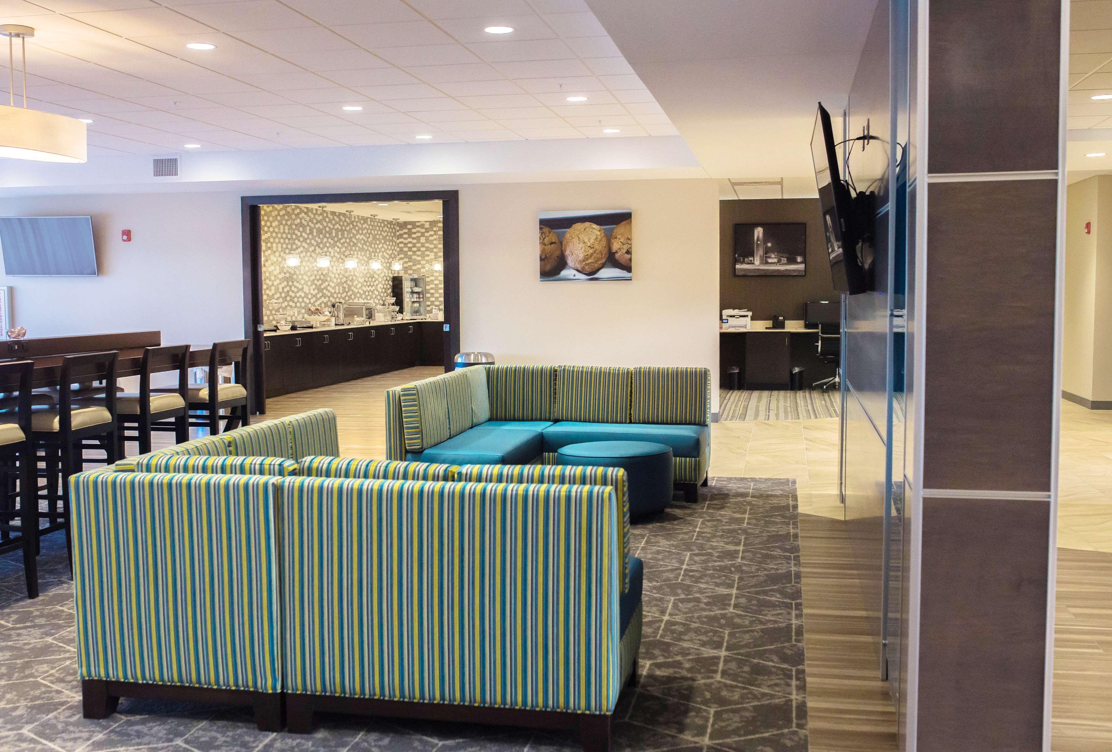 Best Western Plus Hobby Airport Inn And Suites Houston Exterior photo