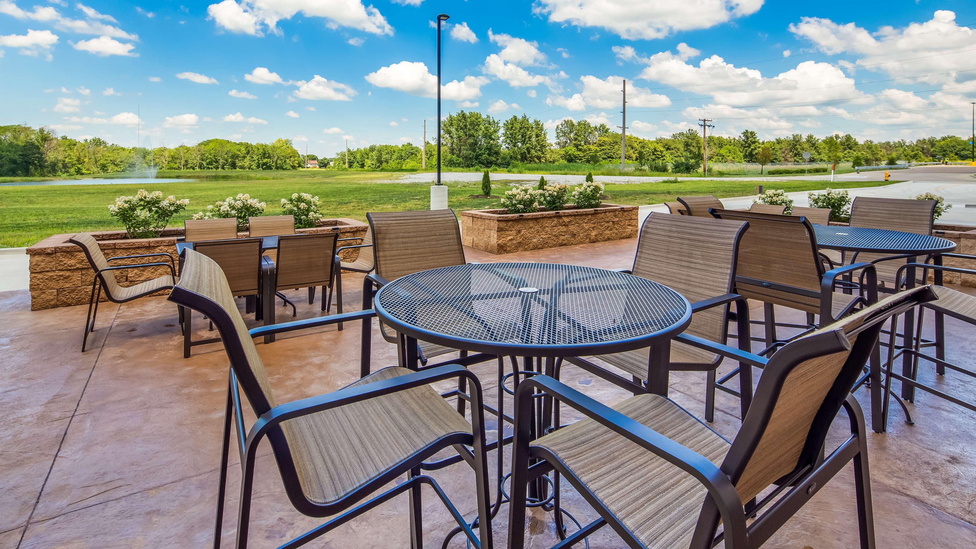 Best Western Plus Hobby Airport Inn And Suites Houston Exterior photo