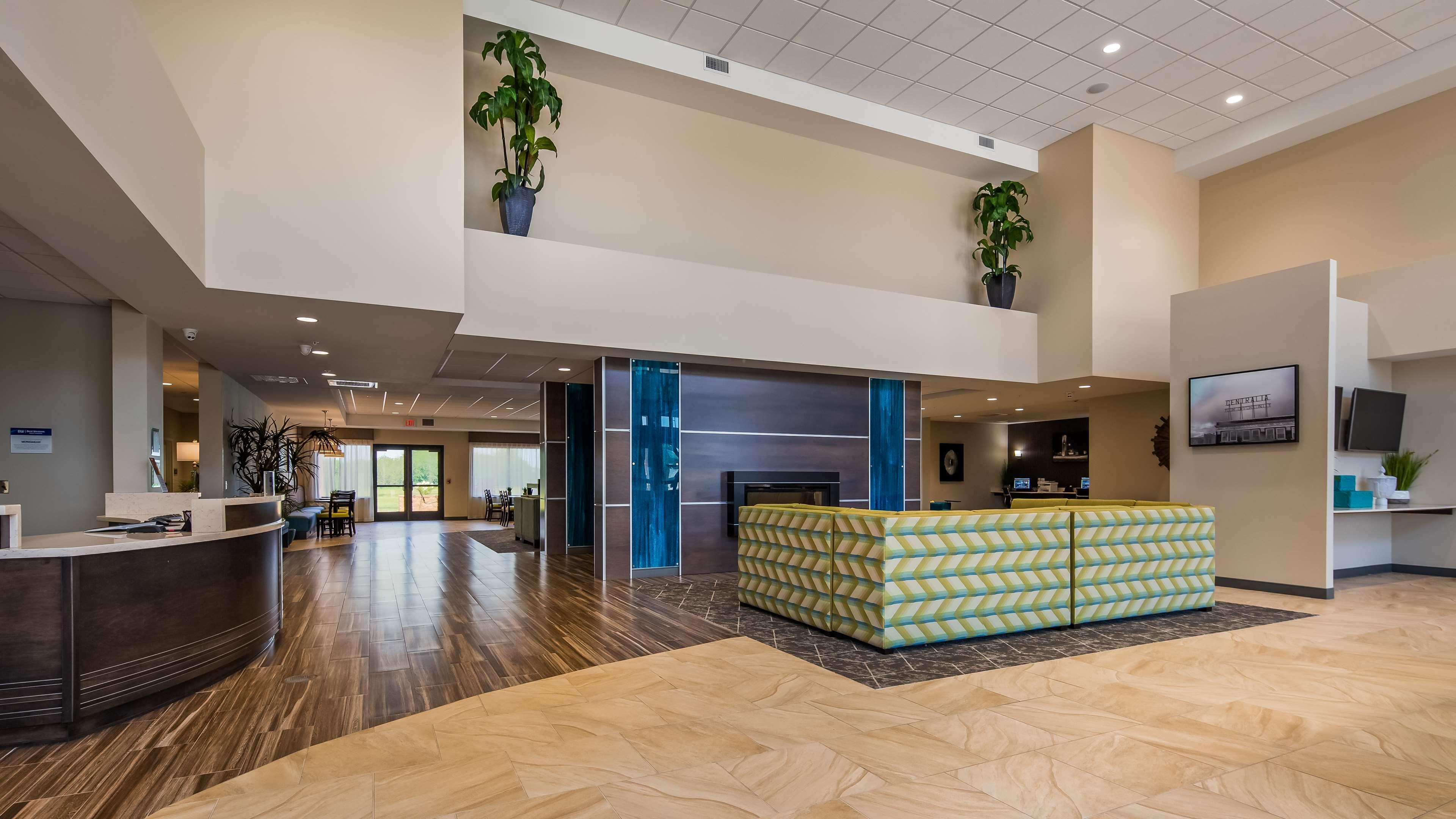 Best Western Plus Hobby Airport Inn And Suites Houston Exterior photo