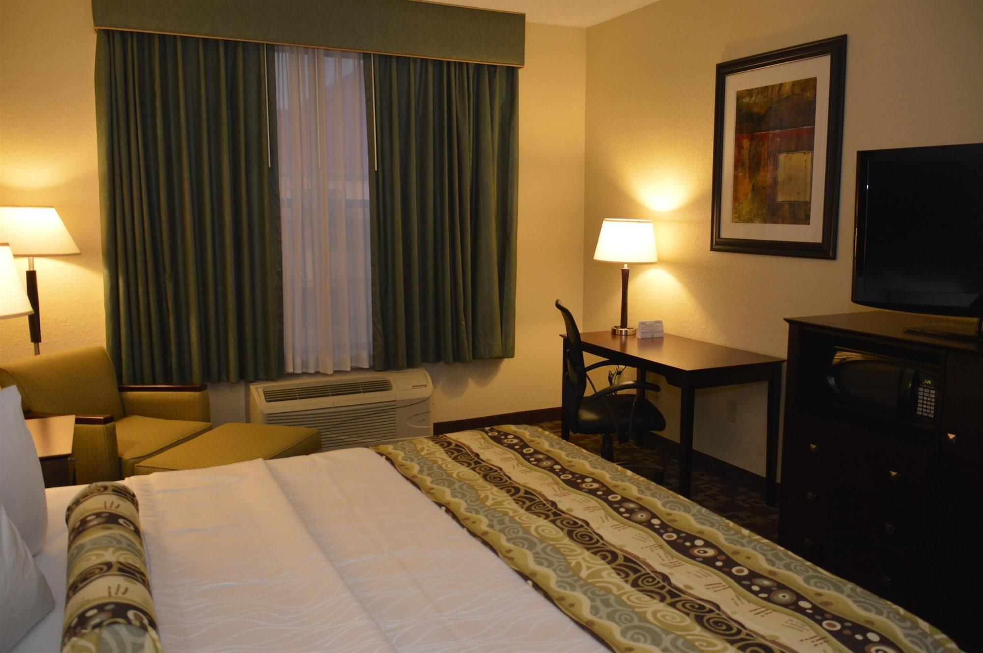 Best Western Plus Hobby Airport Inn And Suites Houston Exterior photo