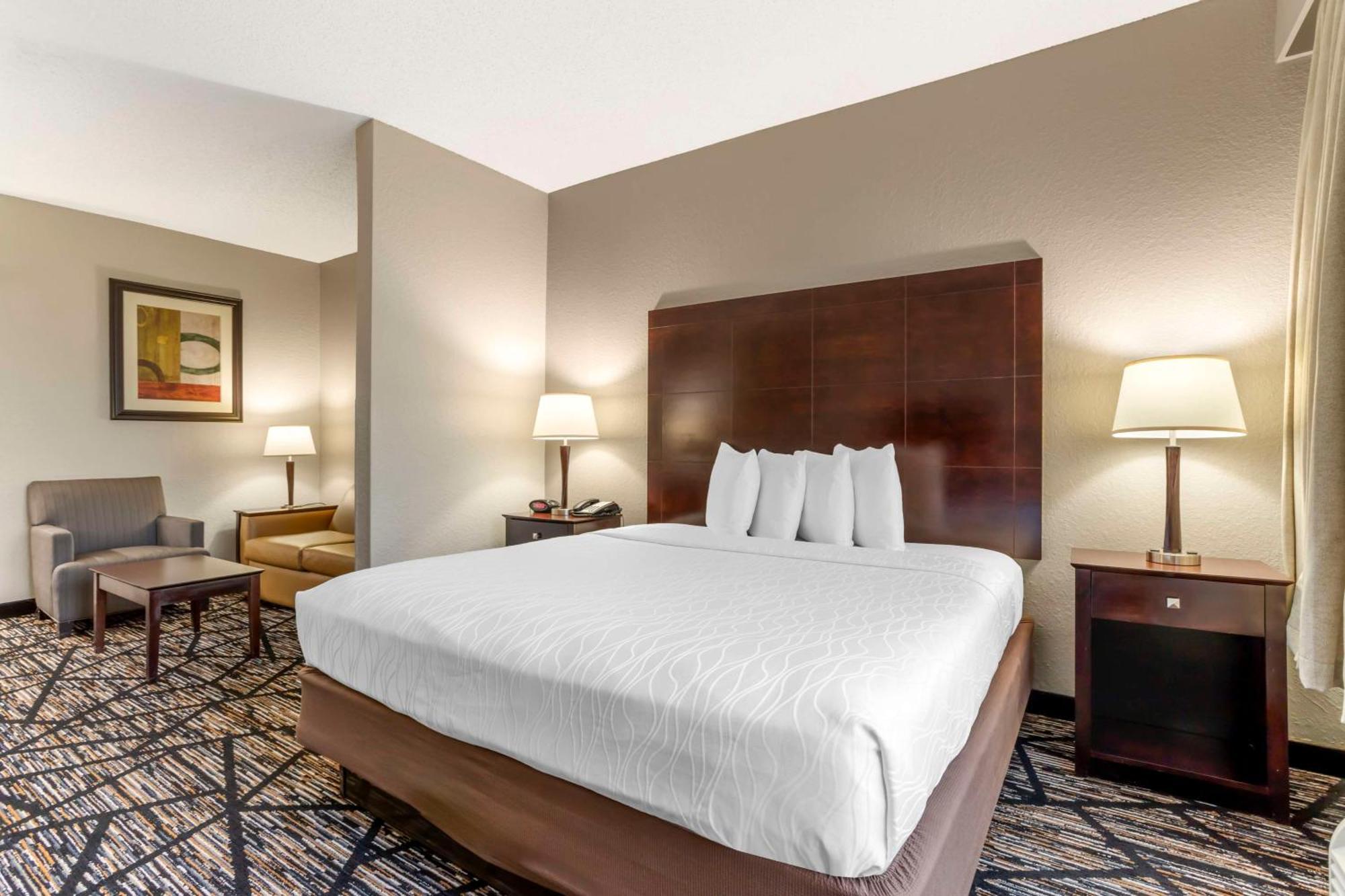 Best Western Plus Hobby Airport Inn And Suites Houston Exterior photo