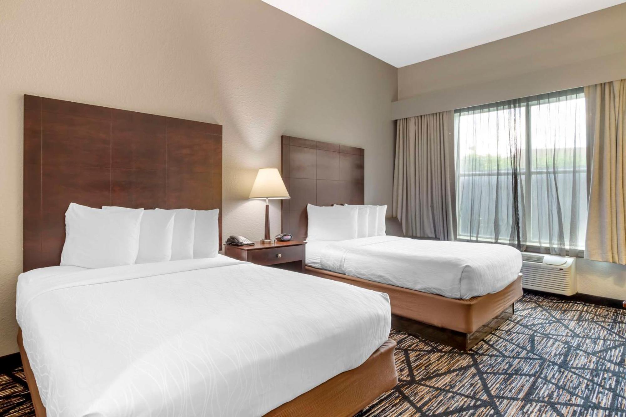 Best Western Plus Hobby Airport Inn And Suites Houston Exterior photo